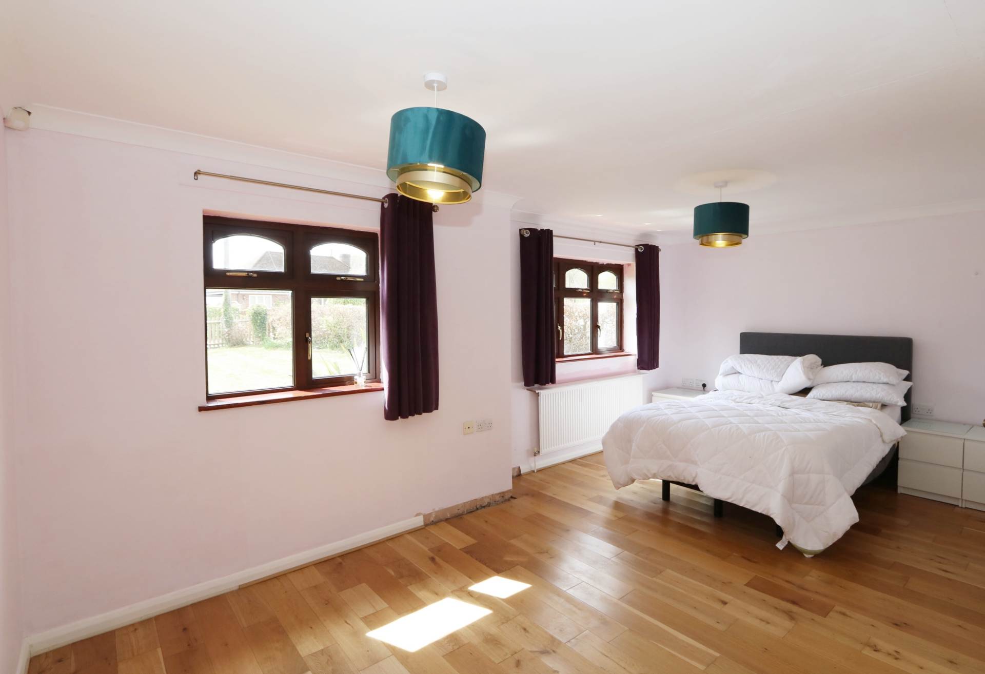 Emery Acres, Upper Basildon, Image 9