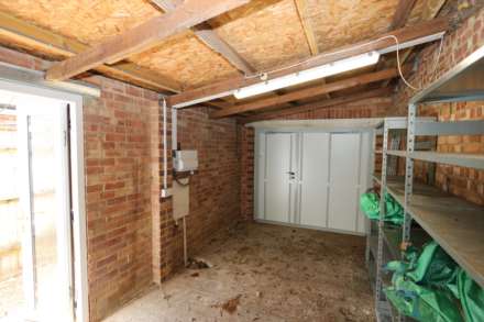 Emery Acres, Upper Basildon, Image 14