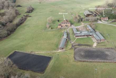 Padworth, Berkshire - 40 acres/ equestrian, 30 loose boxes