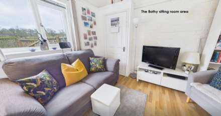 Padworth, Berkshire - 40 acres/ equestrian, 30 loose boxes, Image 21