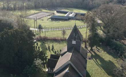 Padworth, Berkshire - 40 acres/ equestrian, 30 loose boxes, Image 25