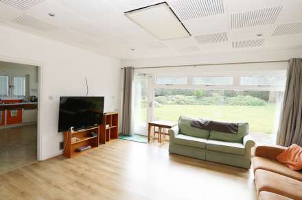 Tilehurst, off the highly sought after Long Lane, Image 11