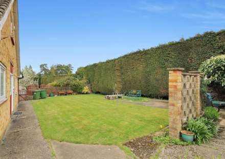 Tilehurst, off the highly sought after Long Lane, Image 4