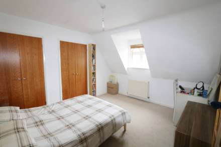 Pangbourne, Berkshire - Walk to shops, amenities and train station to London & Oxford, Image 6