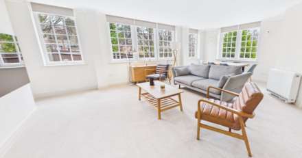 Pangbourne - Walk to train to London & Oxford, shops, restaurants, Image 3