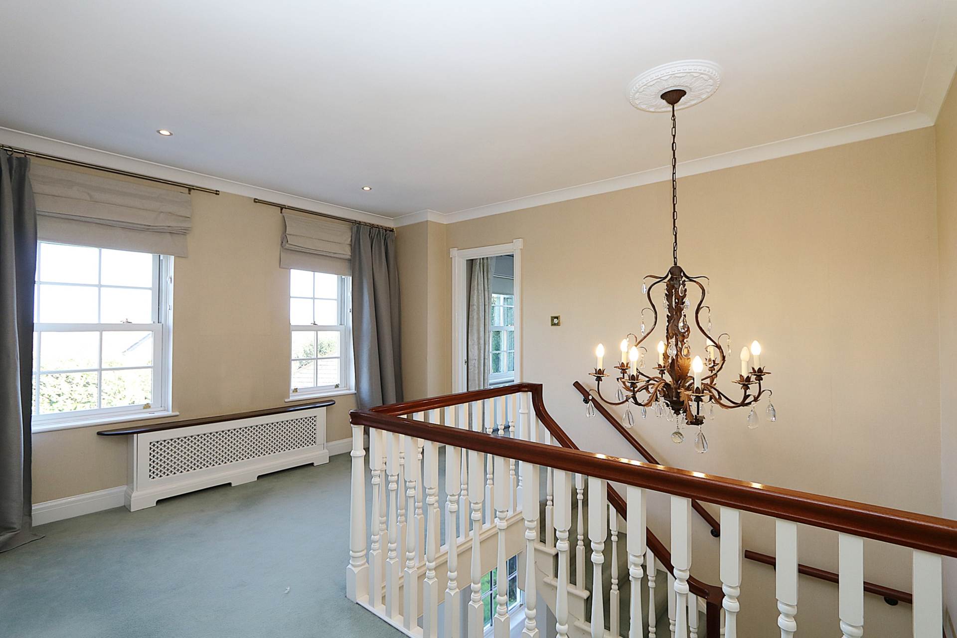 Pangbourne, Pangbourne Hill - peaceful location within easy 6/7 mins walk to the shops/ train station to London, Image 20