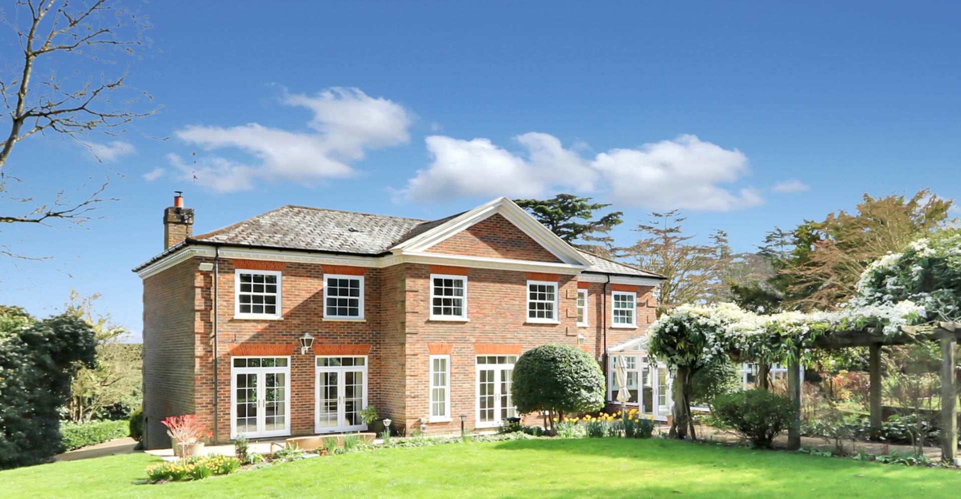 Pangbourne, Pangbourne Hill - peaceful location within easy 6/7 mins walk to the shops/ train station to London, Image 26