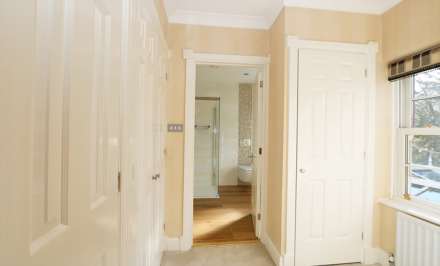 Pangbourne, Pangbourne Hill - peaceful location within easy 6/7 mins walk to the shops/ train station to London, Image 14