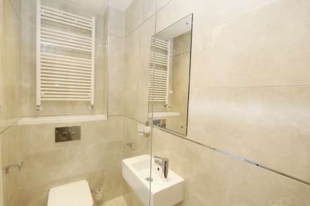 Pangbourne, Pangbourne Hill - peaceful location within easy 6/7 mins walk to the shops/ train station to London, Image 21