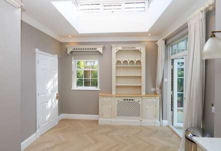 Pangbourne, Pangbourne Hill - peaceful location within easy 6/7 mins walk to the shops/ train station to London, Image 6