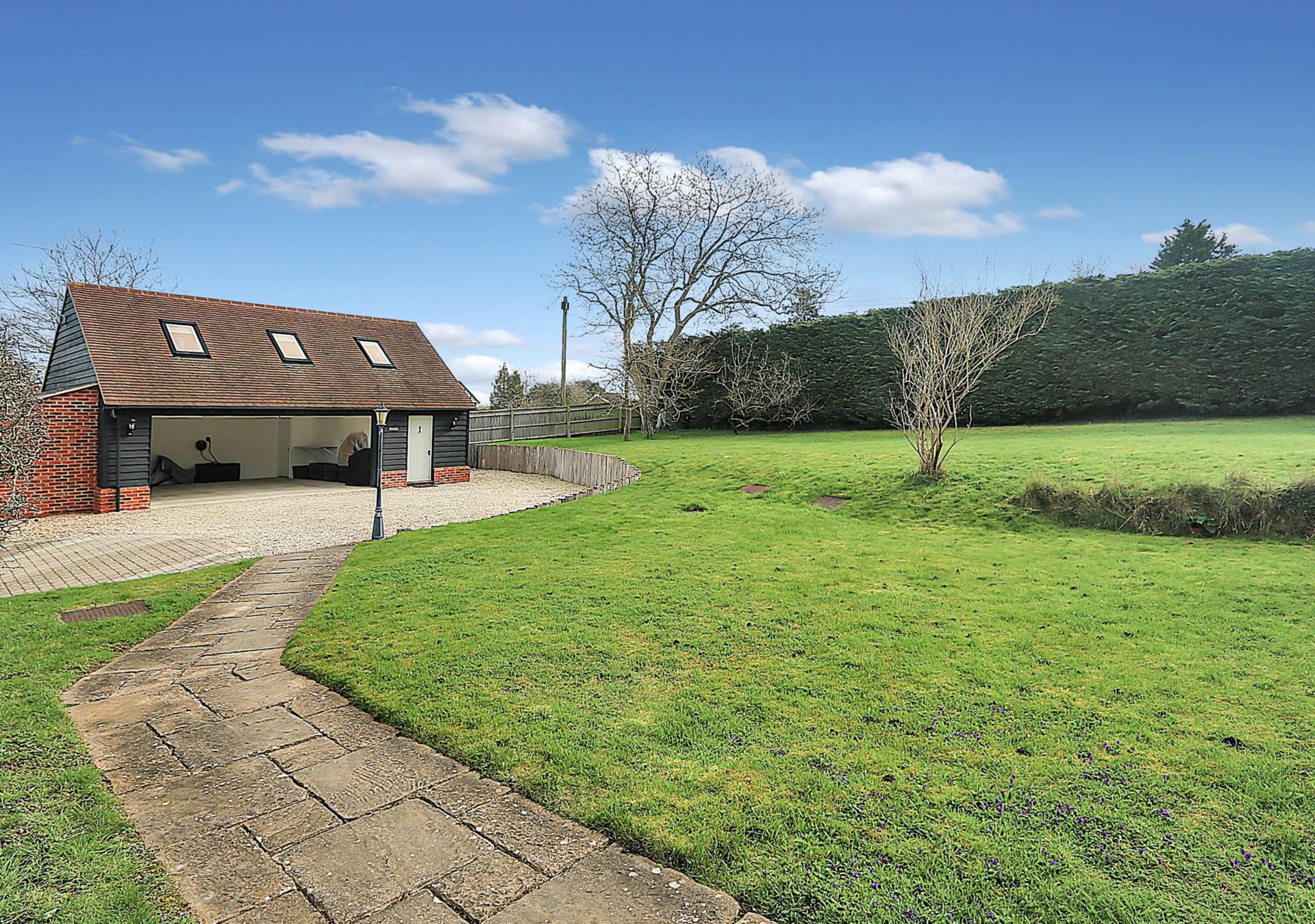 Moulsford, Oxfordshire - Walk to village green,  pub/ restaurant, Moulsford & Cranford House Schools, Image 11