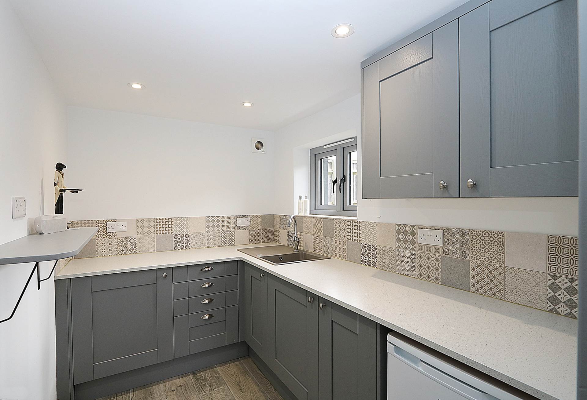 Moulsford, Oxfordshire - Walk to village green,  pub/ restaurant, Moulsford & Cranford House Schools, Image 19