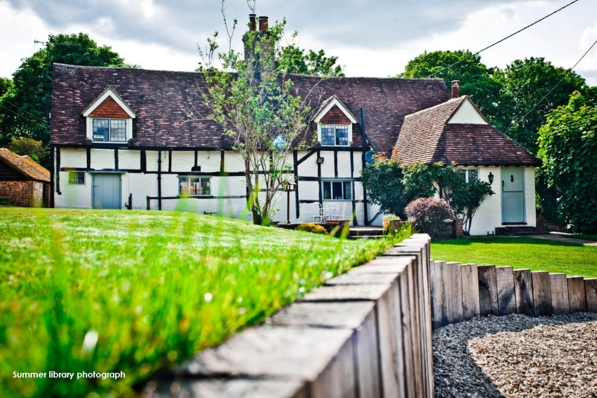 Moulsford, Oxfordshire - Walk to village green,  pub/ restaurant, Moulsford & Cranford House Schools, Image 22