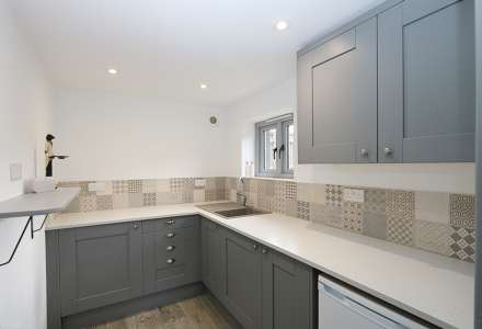 Moulsford, Oxfordshire - Walk to village green,  pub/ restaurant, Moulsford & Cranford House Schools, Image 19