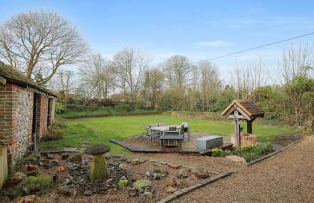 Moulsford, Oxfordshire - Walk to village green,  pub/ restaurant, Moulsford & Cranford House Schools, Image 23