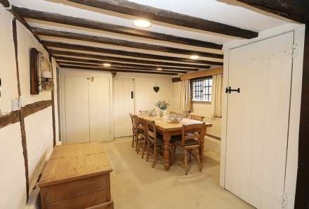 Moulsford, Oxfordshire - Walk to village green,  pub/ restaurant, Moulsford & Cranford House Schools, Image 7