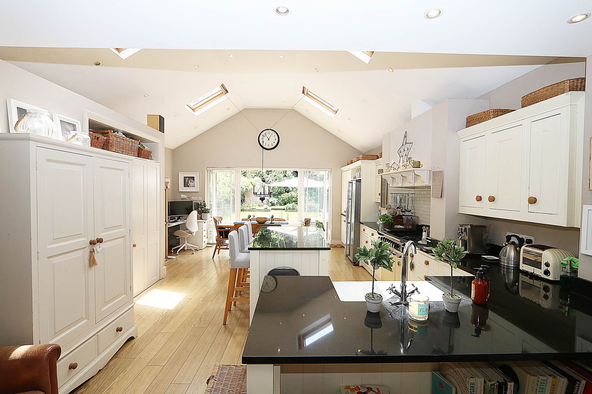 Thames Avenue, Pangbourne - Walk to shops & train station to London, Image 5