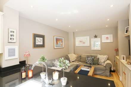 Thames Avenue, Pangbourne - Walk to shops & train station to London, Image 4