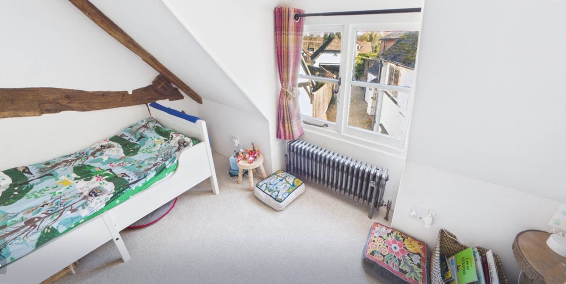 Pangbourne Hill, Pangbourne - 2 mins walk to train station and shops, Image 16