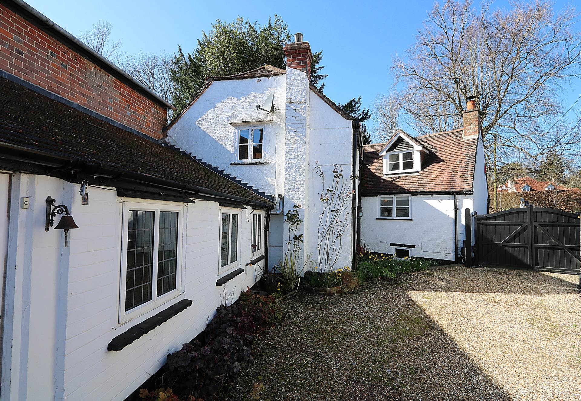 Pangbourne Hill, Pangbourne - 2 mins walk to train station and shops, Image 22