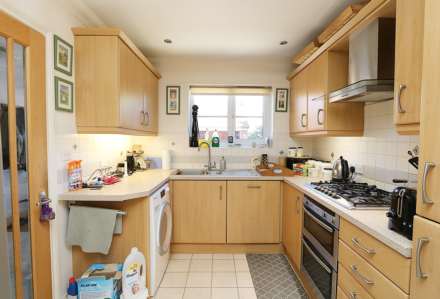 Horseshoe Road, Pangbourne - centre of the village, walk to shops & train to London/ Oxford, Image 3