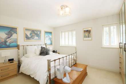 Horseshoe Road, Pangbourne - centre of the village, walk to shops & train to London/ Oxford, Image 8