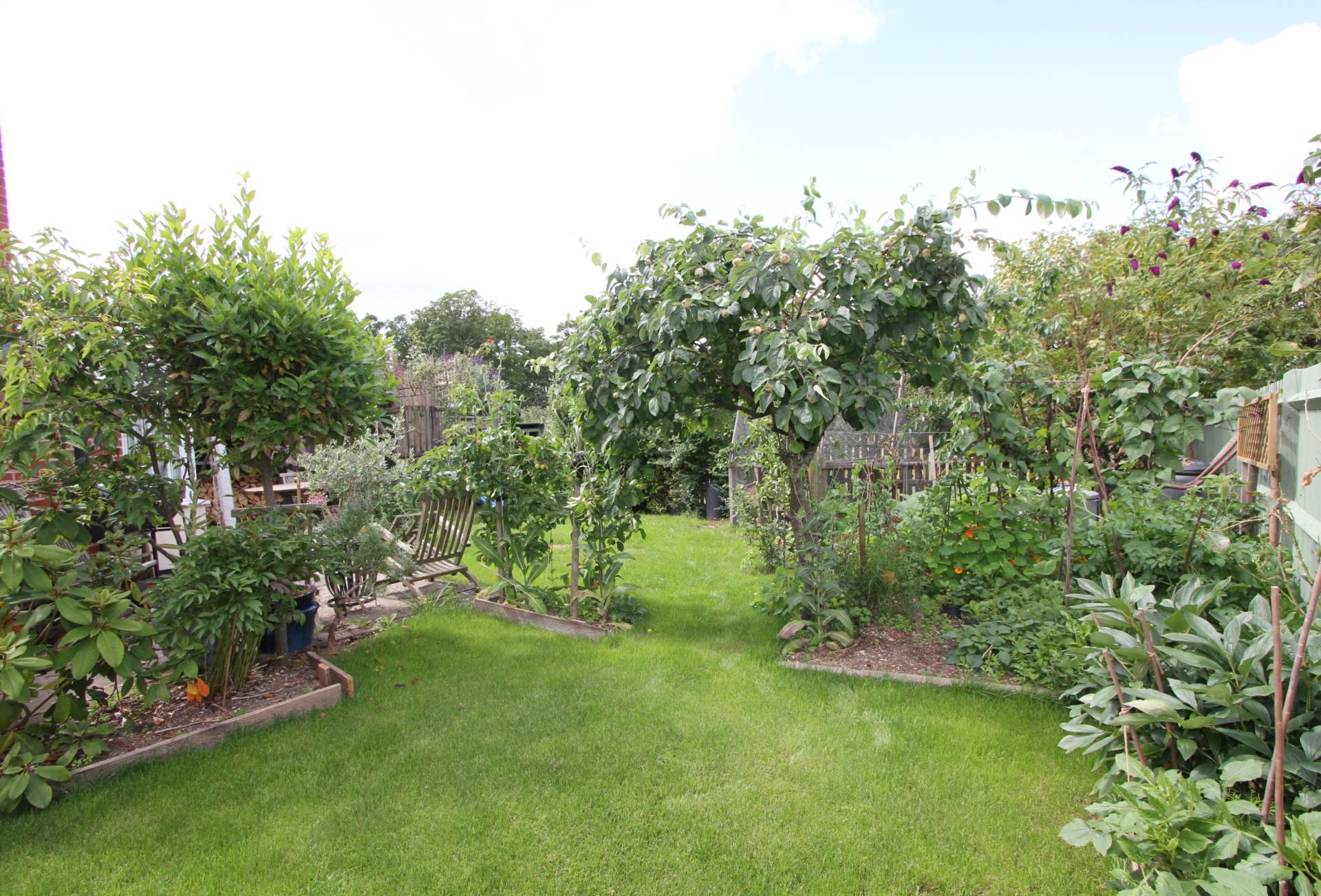 Bradfield - Beautiful setting, Image 4
