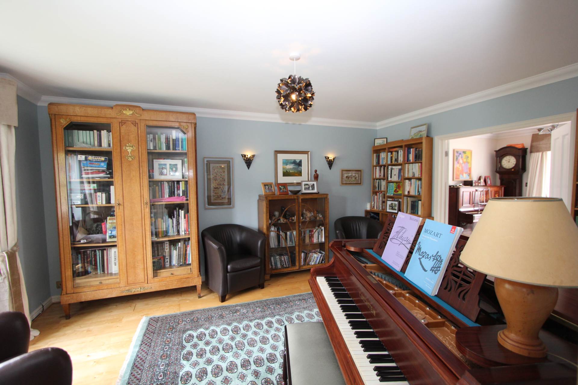 Bradfield - Beautiful setting, Image 5