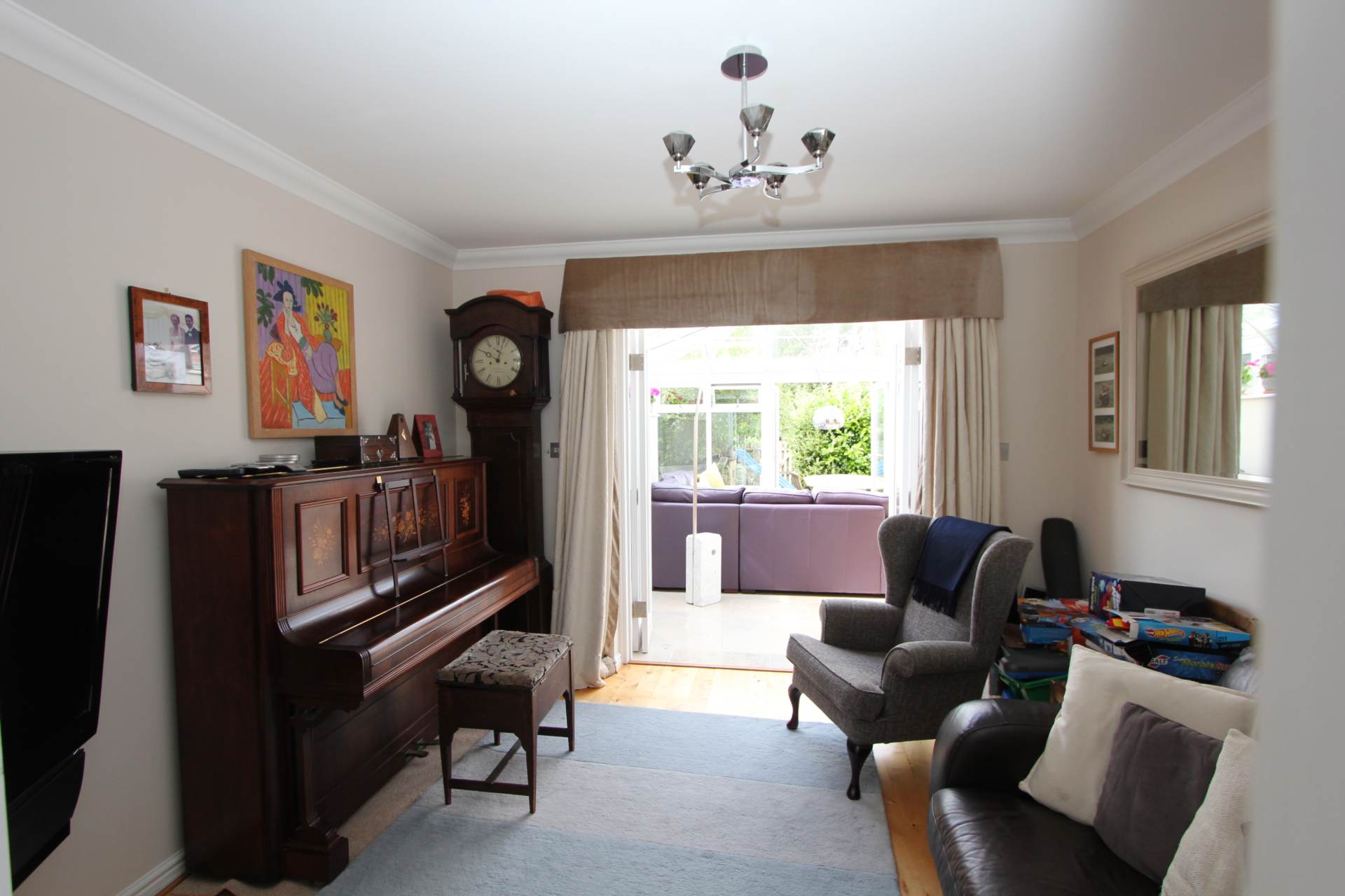 Bradfield - Beautiful setting, Image 7