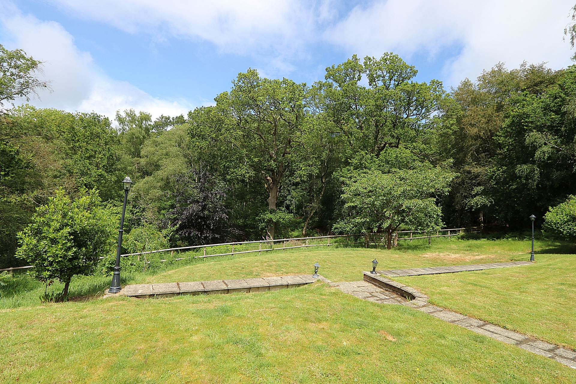 Fishers Lane, Cold Ash - Gardens and woodland 4 acres, Image 3