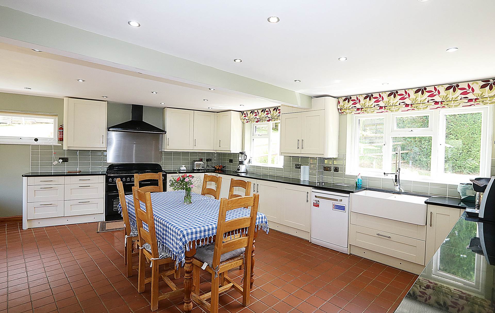 Fishers Lane, Cold Ash - Gardens and woodland 4 acres, Image 6