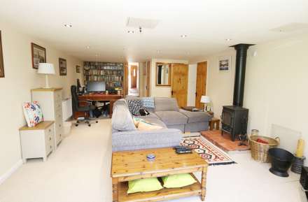 Fishers Lane, Cold Ash - Gardens and woodland 4 acres, Image 7