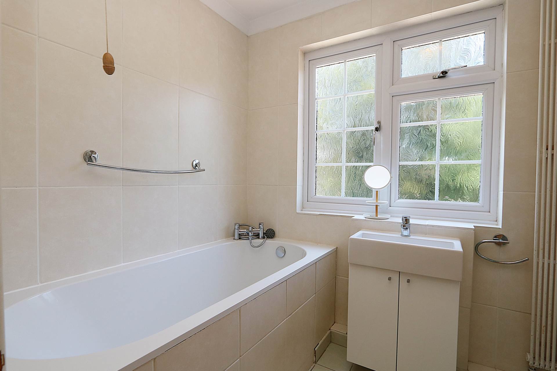 Whitchurch On Thames - Walk to Pangbourne shops, amenities, train station & highly regarded Whitchurch primary school, Image 15