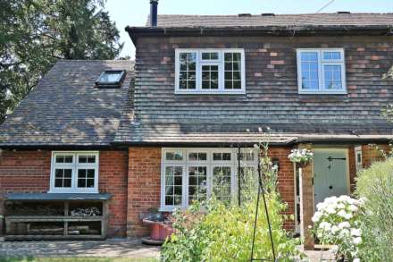 Whitchurch On Thames - Walk to Pangbourne shops, amenities, train station & highly regarded Whitchurch primary school, Image 20