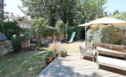 Whitchurch On Thames - Walk to Pangbourne shops, amenities, train station & highly regarded Whitchurch primary school, Image 3