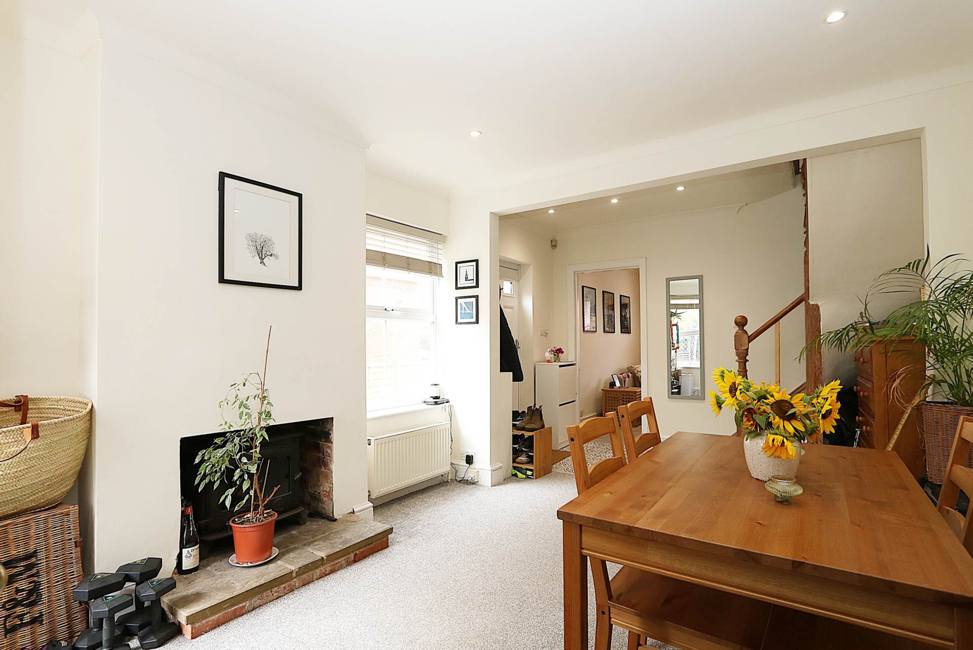 Meadowside Road, Pangbourne - Peaceful no thru road, walk to shops & station, Image 4