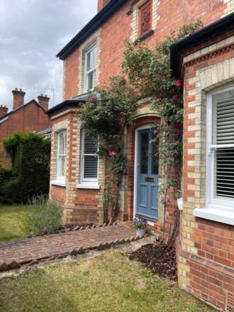 Centre of Pangbourne village, Image 9