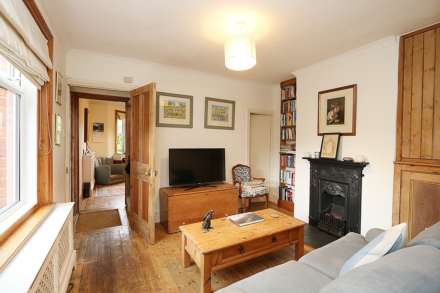 Pangbourne, Berkshire - Walk to shops,amenities &  train to London, Image 3