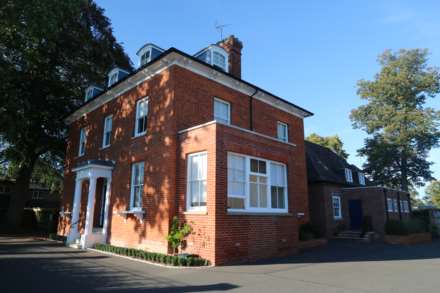 2 Bedroom Apartment, Northfield End, Henley On Thames