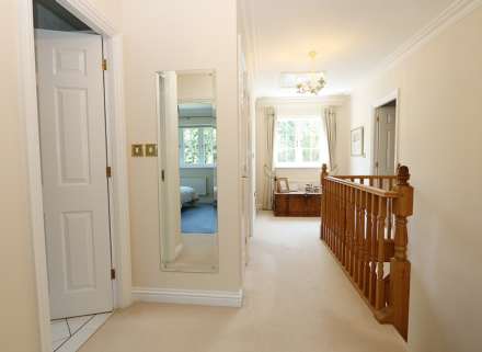 Upper Basildon, Image 15