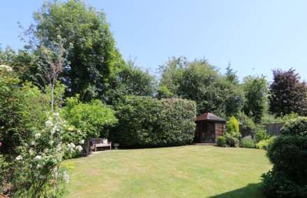 Upper Basildon, Image 18