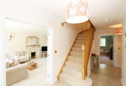 Upper Basildon, Image 6