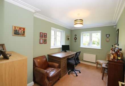 Upper Basildon, Image 7