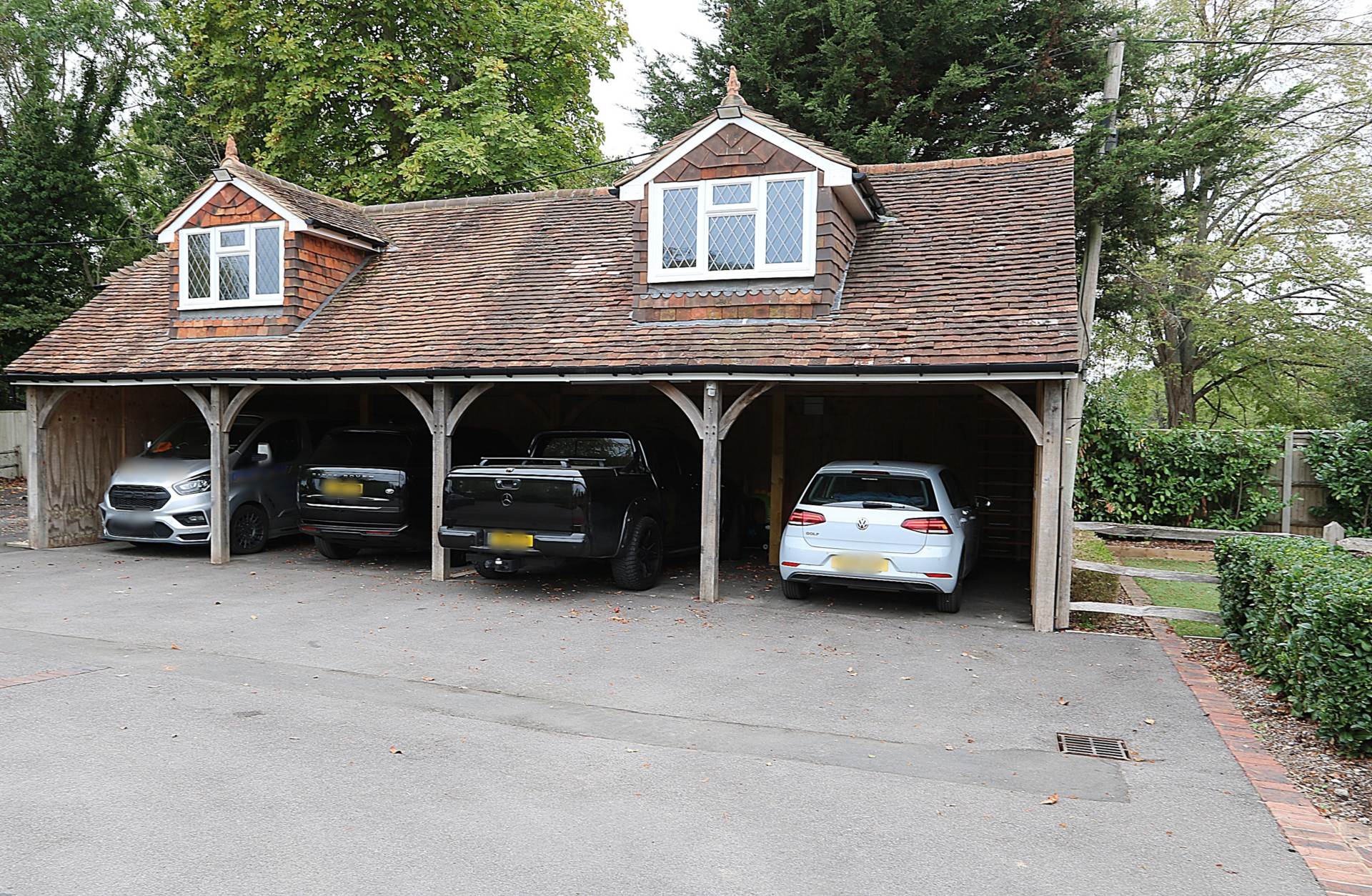 Mill Lane, Tidmarsh - Main house, 2 bed annexe. Commercial yard 24 hr useage, outbuildings & Offices. NO ONWARD CHAIN, Image 13