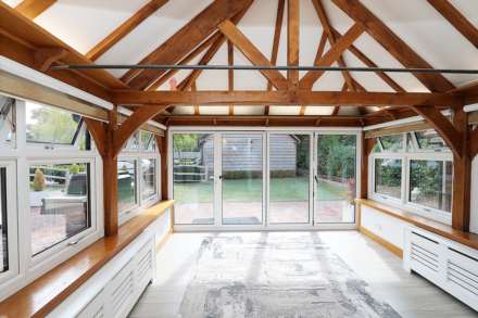 Mill Lane, Tidmarsh - Main house, 2 bed annexe. Commercial yard 24 hr useage, outbuildings & Offices. NO ONWARD CHAIN, Image 14