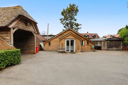 Mill Lane, Tidmarsh - Main house, 2 bed annexe. Commercial yard 24 hr useage, outbuildings & Offices. NO ONWARD CHAIN, Image 26