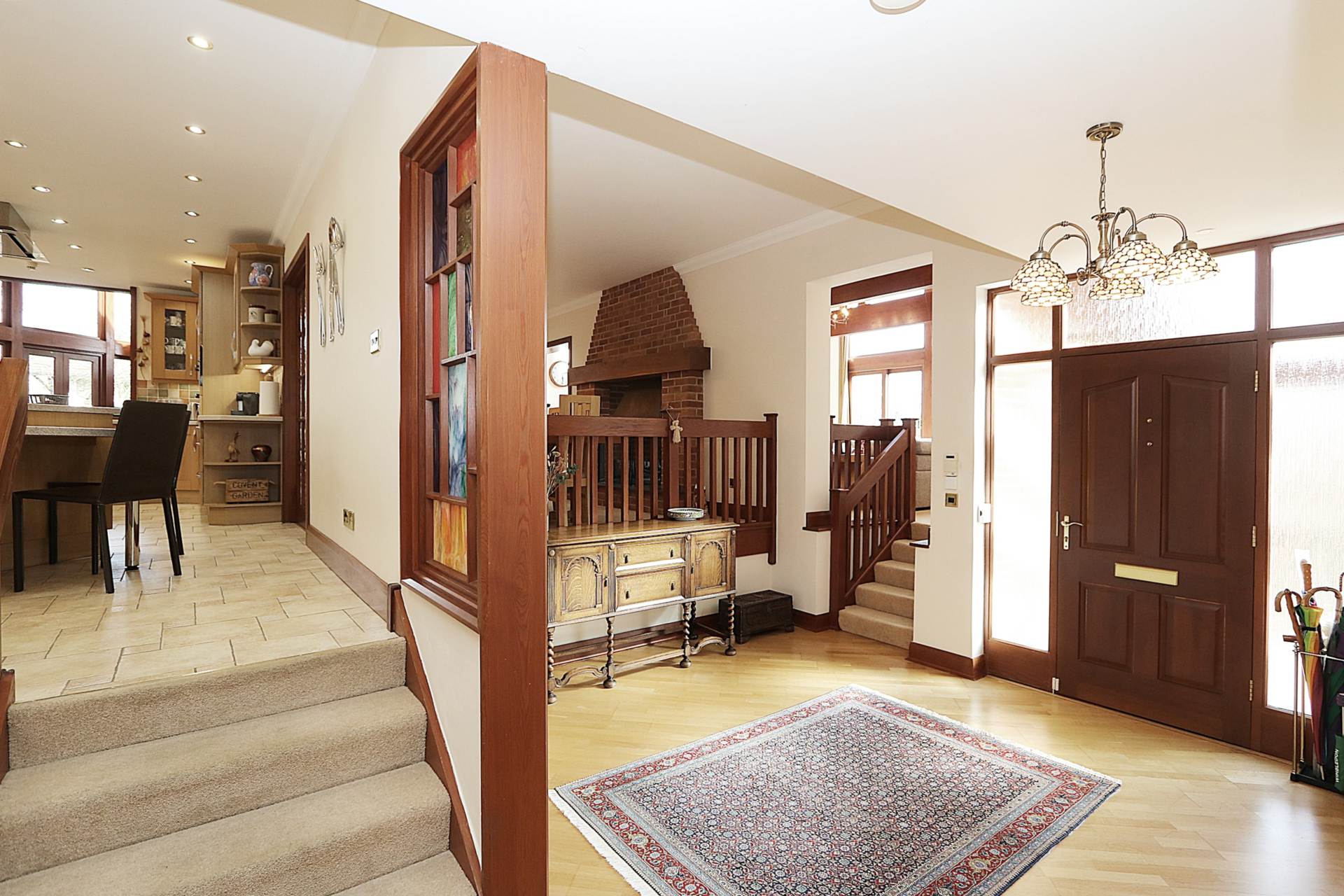 Pangbourne - Walk to village shops, amenities & train station to London, Image 14