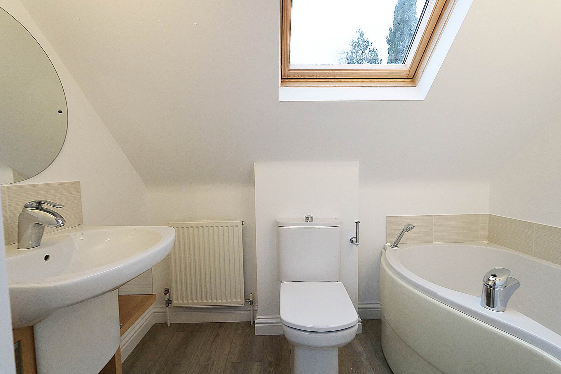 Whitchurch On Thames - walk to shops, restaurants & train station, Image 16