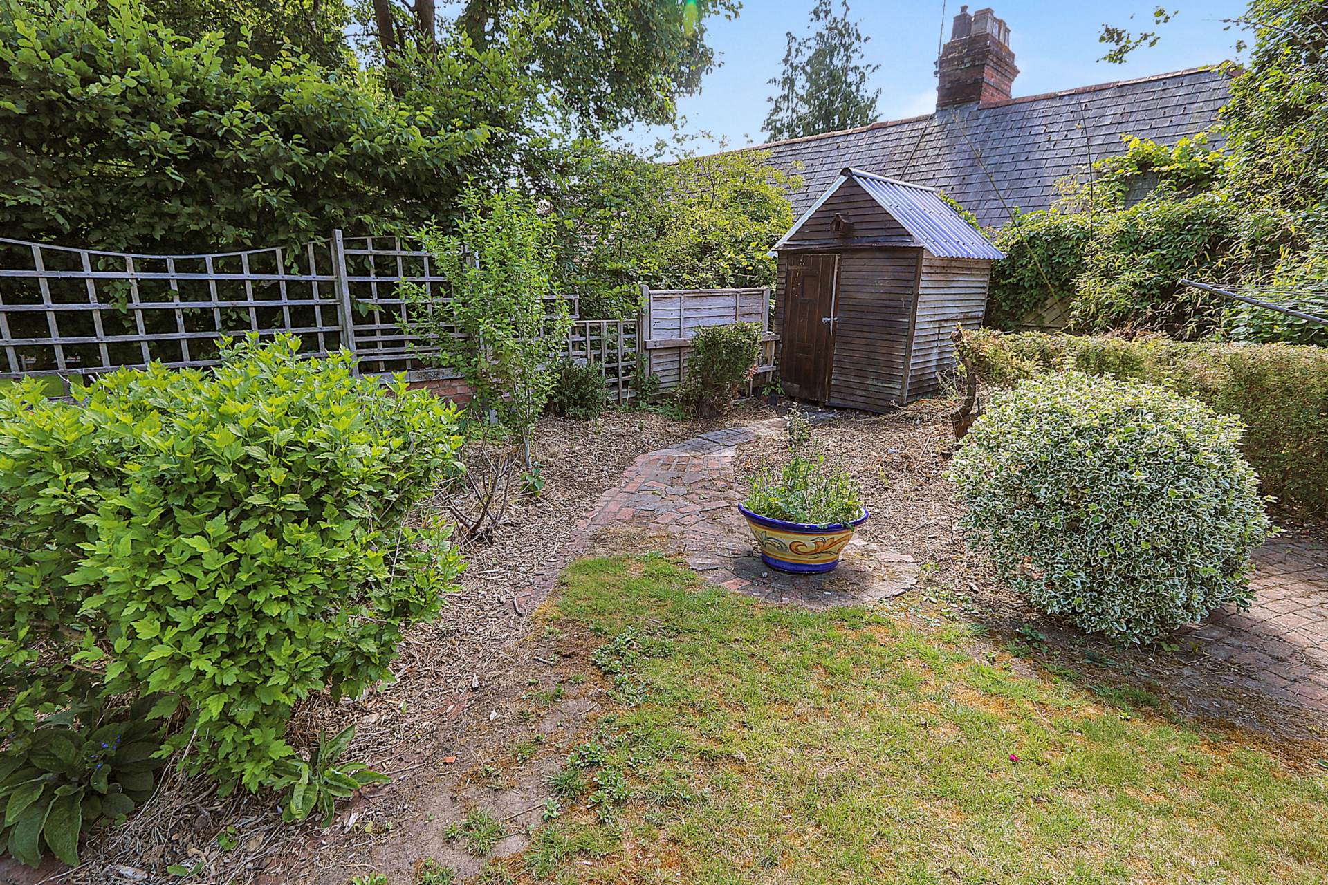 Whitchurch On Thames - Immaculate order throughout, walk to shops, restaurants & train station, Image 19