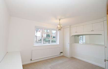 Whitchurch On Thames - walk to shops, restaurants & train station, Image 13